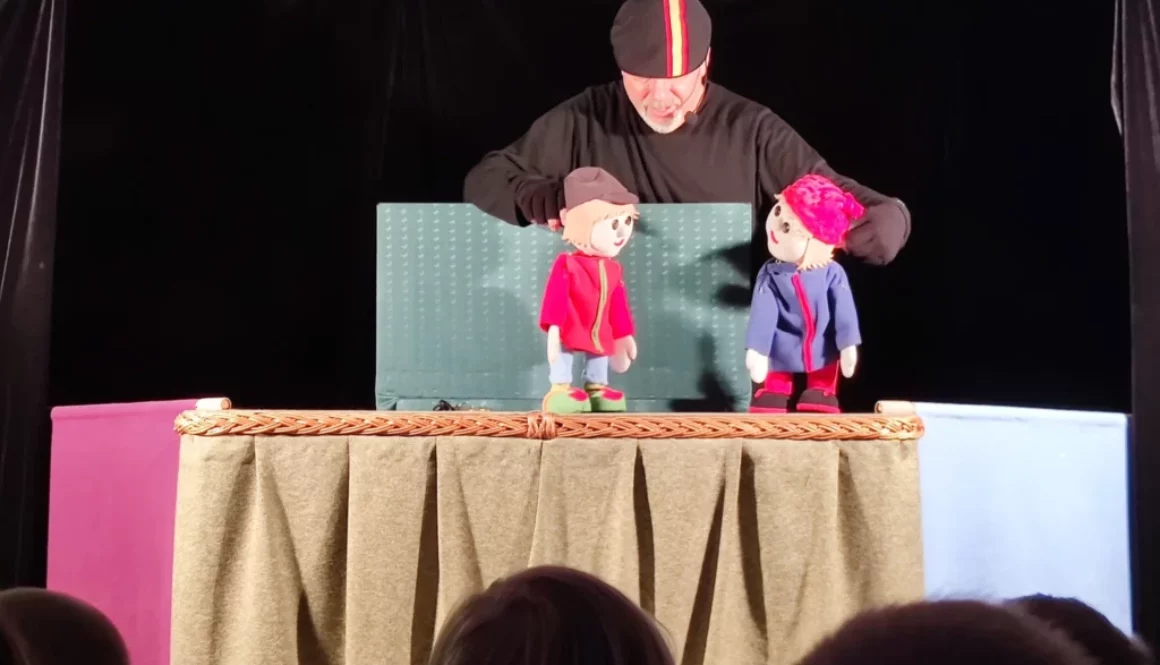 5jedyneczka-przedszkole-elk-zlobek-spektakl-o-dobrych-wyborach-teatr-lalek-