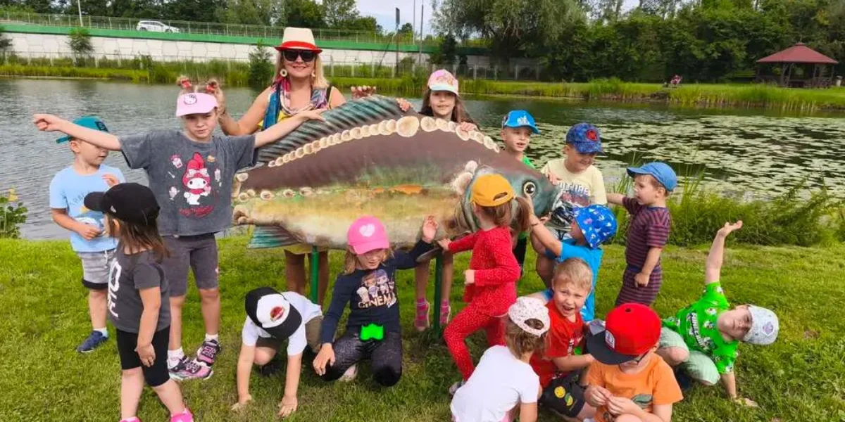 jedyneczka-wakacje-wizyta-w-rybakowce-10
